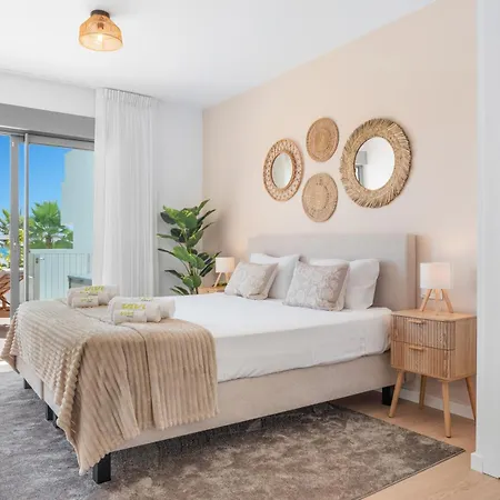 Vivi Homes - Casa Solara - Pool - Gym - Terrace