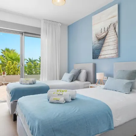 Vivi Homes - Casa Solara - Pool - Gym - Terrace